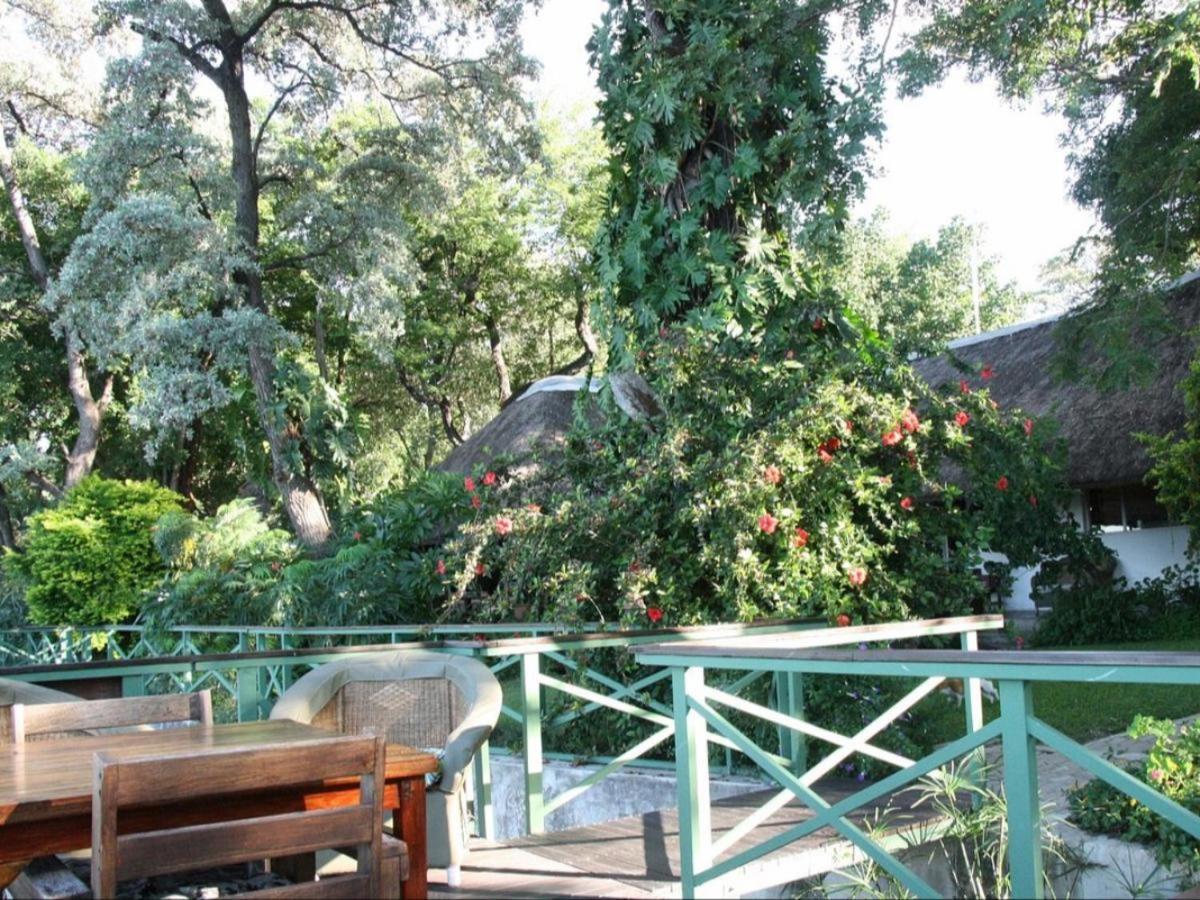 Caprivi River Lodge Катима-Мулило Экстерьер фото