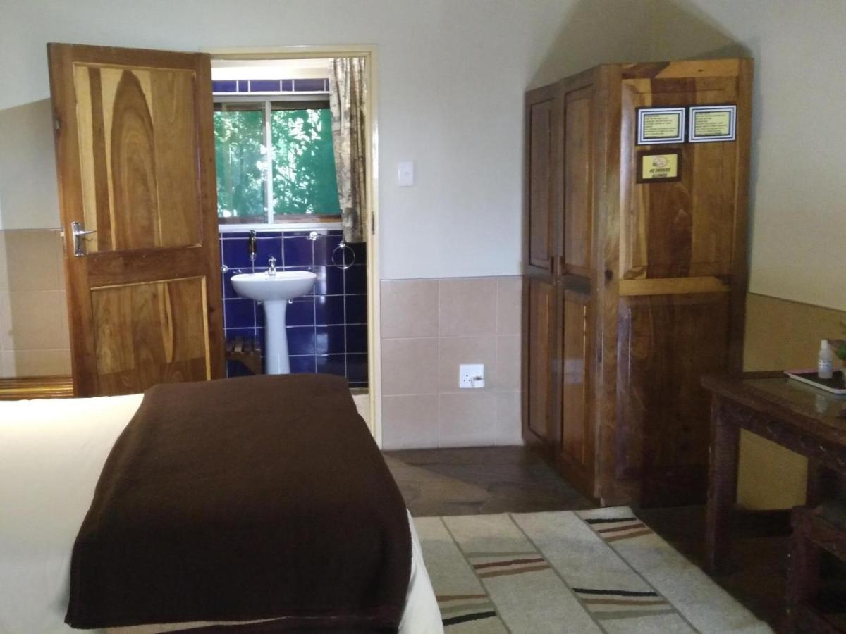 Caprivi River Lodge Катима-Мулило Экстерьер фото