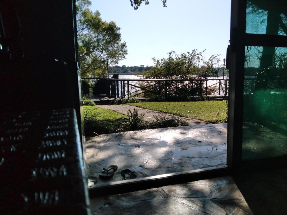 Caprivi River Lodge Катима-Мулило Экстерьер фото